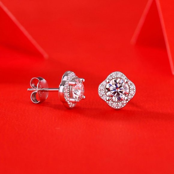 Certified 1ct. t.w. Moissanite Diamond Clover Halo Stud Earrings NEW - Picture 4 of 13